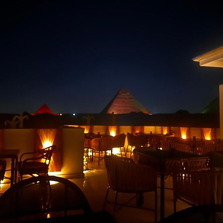 ホテル Pyramids On The Spot View Kafret el-Gabal エクステリア 写真